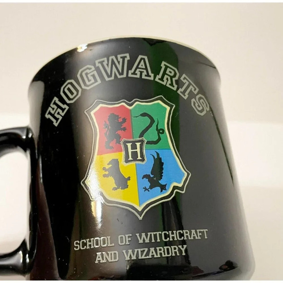 Harry Potter Hogwarts School of Witchcraft and Wizardry 20oz Coffee Tea Mug Cup - Picture 2 of 12